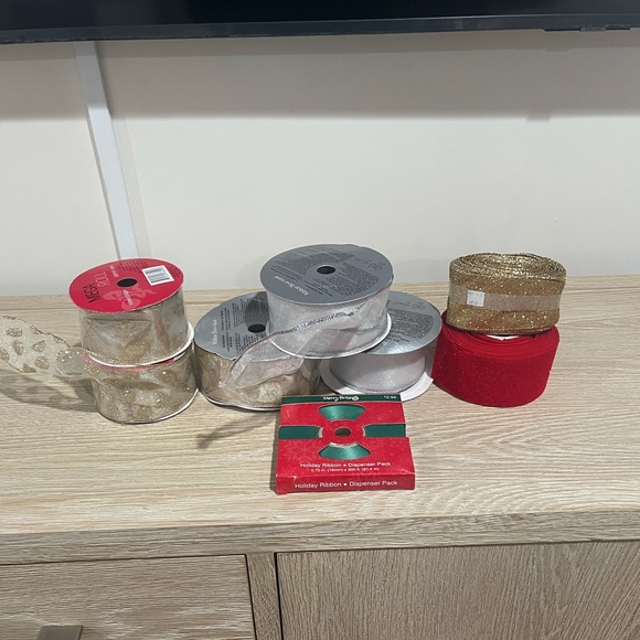 8 Mega Roll , Ribbon red, gold, silver - Picture 13 of 16